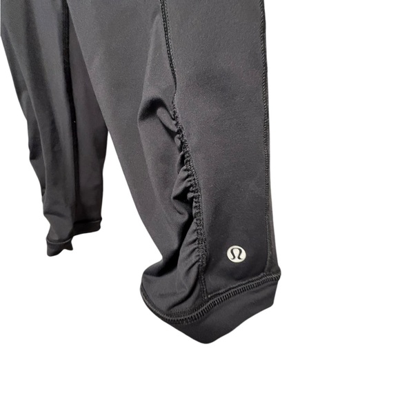 Lululemon Crop Black Leggings size 6 - Picture 2 of 5